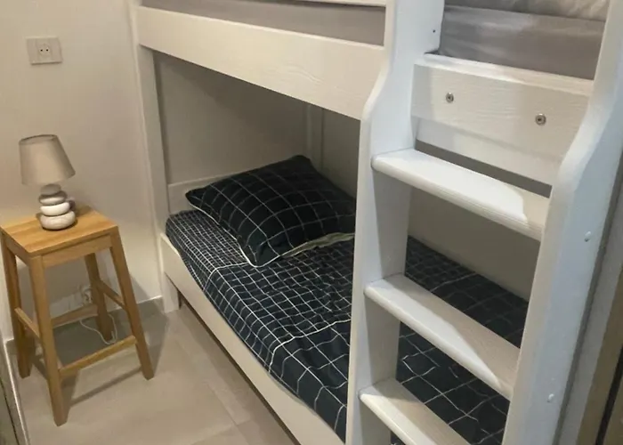Le Galatee -t2 Luxe Les Pieds Dans L'eau - *